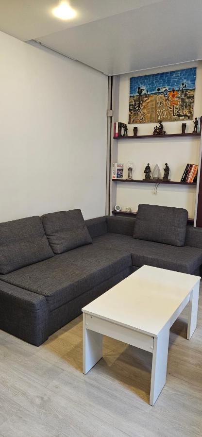 Studio 22M2 A Ivry/Seine-A 200 Metres De Paris. Proche Metro 7 Exterior foto